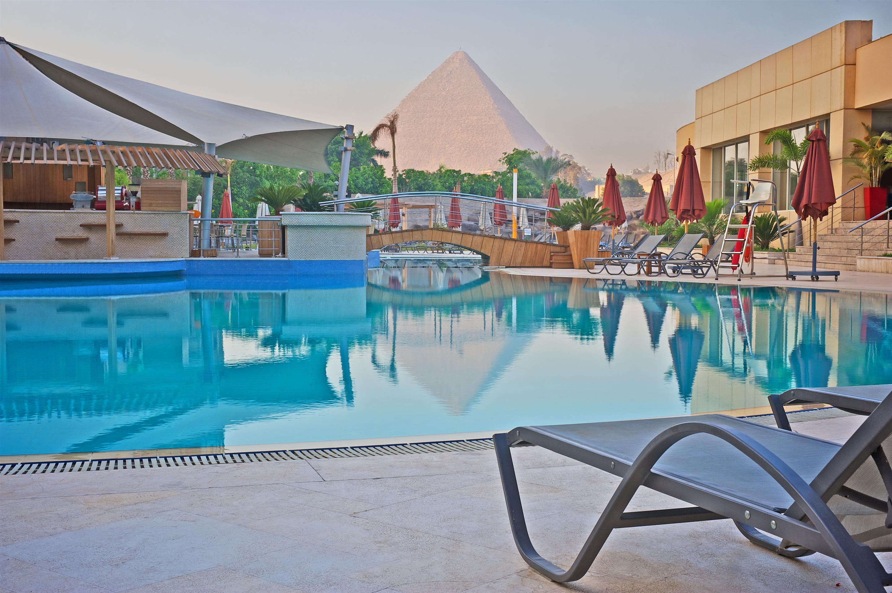 Le Meridien Pyramids Hotel & Spa Giza Buitenkant foto